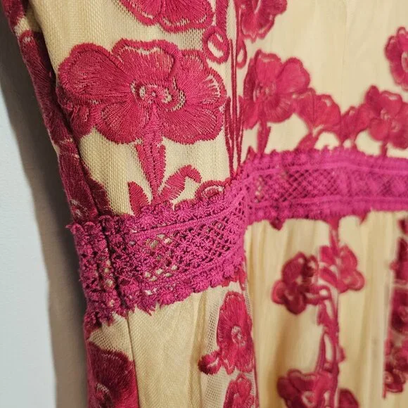 Chicwish Size XS V-neck floral embroidered mesh maxi dress wine red - Picture 6 of 15